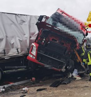Traffico bloccato per incidente nel tratto autostradale A1 al Km 311 in direzione Sud