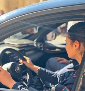 Roma Porta Pia, ferisce nel corso di una rapina il vigilante con una coltellata, viene rintracciato ed arrestato dalla Polizia