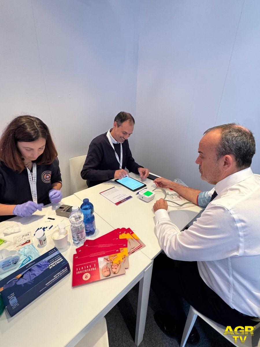 Aurigemma si sottopone allo screening prevenzione è salute Aurigemma si sottopone allo screening prevenzione è salute