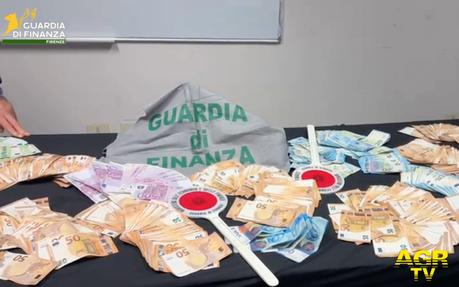 GdF Firenze: sequestro preventivo di oltre € 140.000 nei confronti di un soggetto indiziato per detenzione e spaccio di sostanze stupefacenti GdF Firenze: sequestro preventivo di oltre € 140.000 nei confronti di un soggetto indiziato per detenzione e spaccio di sostanze stupefacenti