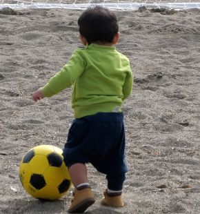 Ostia, inseguendo un goalall'Idroscalo nasce.... un campo di calcio per combattere il degrado e l'abbandono