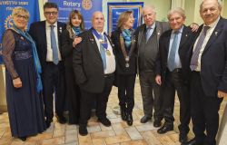 Fiumicino – Rotary, la visita del Governatore Adriana Muscas segna una serata di valori, nuovi soci e progetti per il futuro