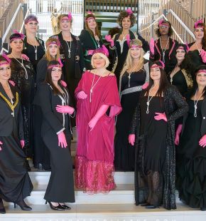 Milano, in passerella le modelle curvy....con due collezioni firmate da Barbara Braghin Milano, in passerella le modelle curvy....con due collezioni firmate da Barbara Braghin