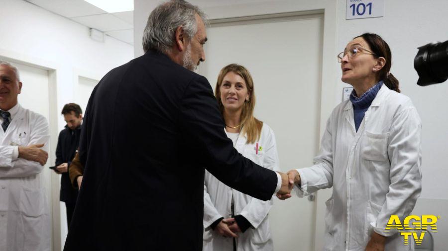 Francesco Rocca con il Personale Sanitario