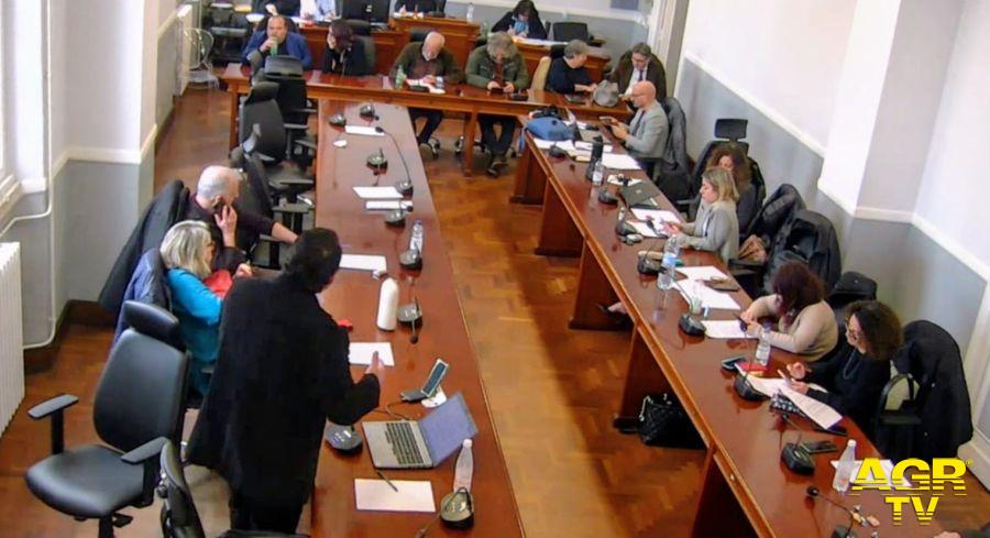 Un momento della riunione del Consiglio municipale ph credit Alessandro Ieva Un momento della riunione del Consiglio municipale ph credit Alessandro Ieva