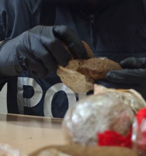 Roma, operazione antidroga, da uno sfratto per morosità scoperta base di spaccio e ricettazione device, 7 pusher arrestati