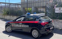 Ardea, arrestato 17enne per minacce ed estorsione, era fuggito da una Comunità per minori