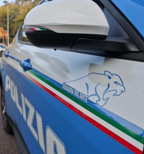 Roma Quarticciolo, caccia ai pusher nel quartiere, droga nascosta tra i contatori e nelle mura, 6 arresti