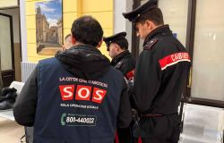 Policlinico, 18 persone passavano la notte all'interno dell'ospedale, intervento dei Carabinieri per trovare soluzioni alternative