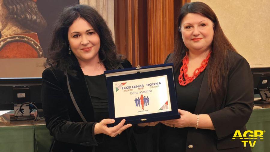 il soprano internazionale Daria Masiero con la Senatrice Cinzia Pellegrino - Foto da comunicato stampa