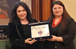 il soprano internazionale Daria Masiero con la Senatrice Cinzia Pellegrino - Foto da comunicato stampa