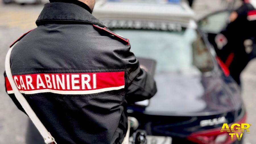 Torvajanica, lite in strada per rumori molesti con ubriachi, nella colluttazione gli stacca con un morso la falange di un dito