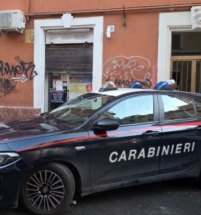 Roma Alessandrino, forza la porta d'ingresso ma viene sorpreso ed arrestato in giardino, in manette 37enne
