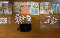 Roma Est, blitz della Polizia nel Triangolo dello spaccio, 8 pusher arrestati, sequestrate 270 dosi