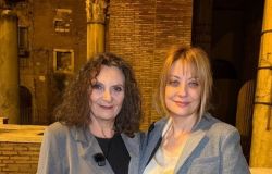 Introspezioni a Roma con... l'attrice Dora Romano si racconta in una videointervista