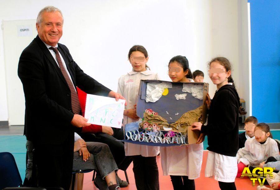 Dario Vassallo, fratello del Sindaco Pescatore, incontra gli studenti di Poli