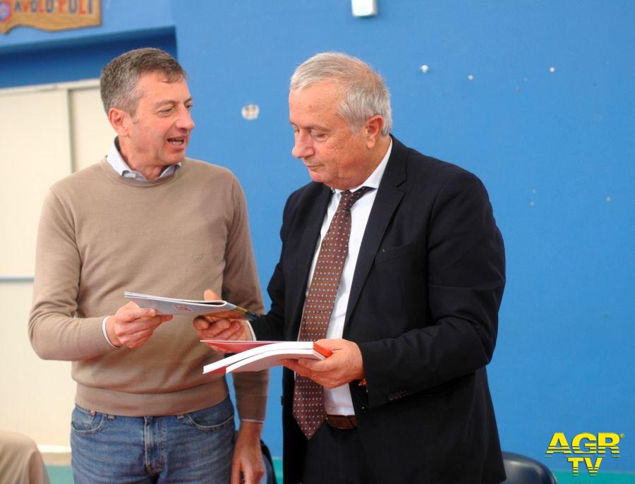 Dario Vassallo, fratello del Sindaco Pescatore, incontra gli studenti di Poli