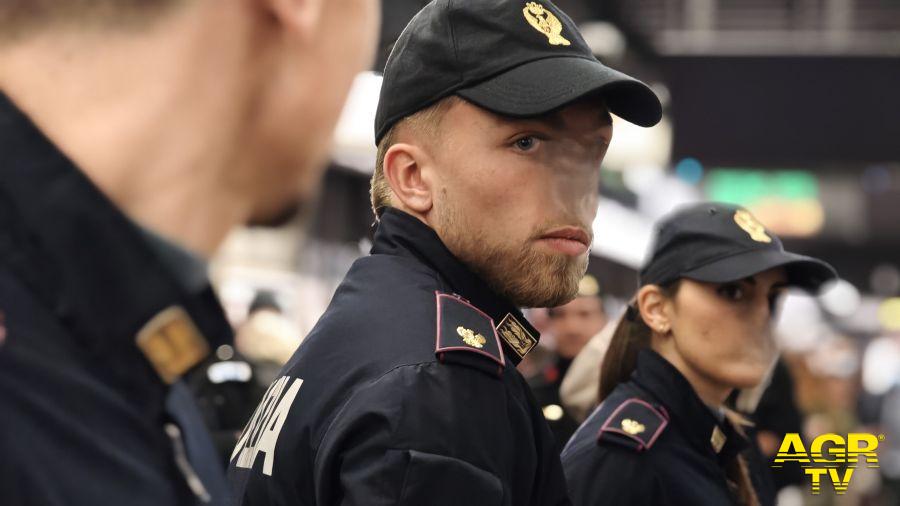 Polizia gli agenti intervenuti Polizia gli agenti intervenuti