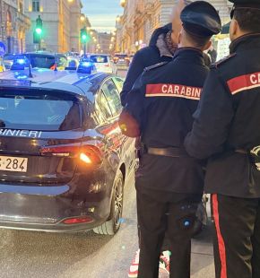 Roma, arrestata coppia di rapinatori, i Carabinieri avvertiti subito li hanno intercettati ed arrestati