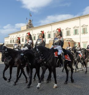 Roma, Quirinale cambio della Guardia solenne per 165° anniversario dell'Unità d'Italia