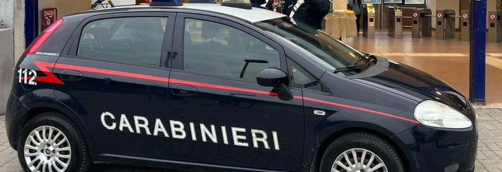 Ostia Antica, furti nelle auto parcheggiate alla stazione metro, blitz dei Carabinieri, un arresto