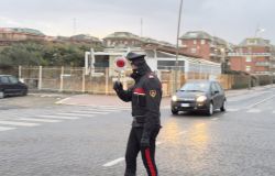 Cartabinieri OSTIA Furti_su_auto_in_sosta,