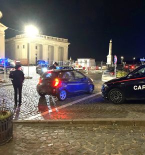 Ariccia, entra nell'abitazione dell'ex-moglie rompendo il vetro di una finesta, picchia e deruba la donna, 57enne in manette