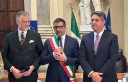 Ministro_Giuli_Sindaco_di_Ancona_Daniele_Silvetti_Presidente_commissione_Davide_Maria_Desario foto da comunicato stampa