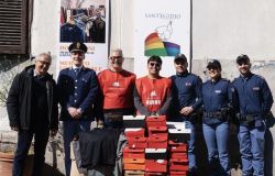 Polizia la consegna dei beni sequestrati