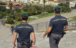 Guardia di Finanza ( foto da archivio)