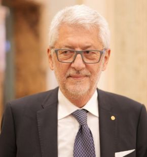 Allarme Meningite B dal Regno Unito: medici italiani chiedono vaccino subito per gli adolescenti Allarme Meningite B dal Regno Unito: medici italiani chiedono vaccino subito per gli adolescenti