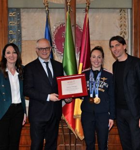 Roma, premiata in Campidoglio la campionessa olimpica Francesca Lollobrigida Roma, premiata in Campidoglio la campionessa olimpica Francesca Lollobrigida