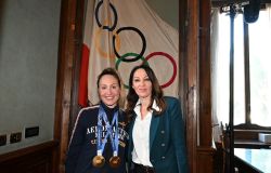 Francesca Lollobrigida premiata in Campidoglio con presidente Celli