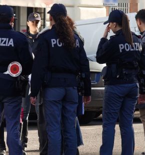 Roma Esquiino, indebito utilizzo di carta di credito, rapina e spaccio, tre in manette Roma Esquiino, indebito utilizzo di carta di credito, rapina e spaccio, tre in manette