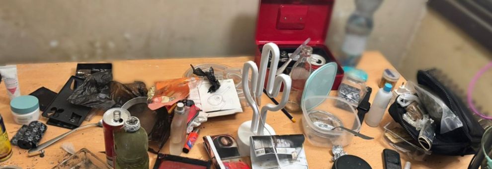 Roma, scoperta una piazza per lo spaccio dove si poteva consumare subito la droga, arrestata una coppia