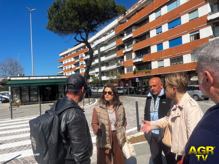 sopralluogo black point Ostia di FdI foto Rapisarda sopralluogo black point Ostia di FdI foto Rapisarda