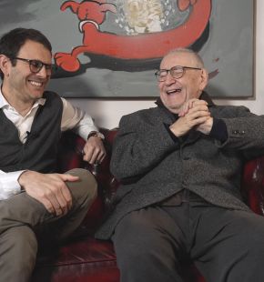 Parkinson, la voce di Vincenzo Mollica: “Il bicchiere è sempre mezzo pieno” Parkinson, la voce di Vincenzo Mollica: “Il bicchiere è sempre mezzo pieno”