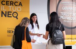 Cerca il tuo neo di Heliocare, controllo gratuito dei nei nelle farmacie italiane