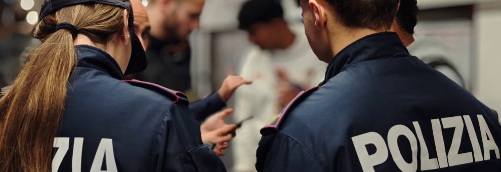 Polmetro, caccia ai borseggiatori, pusher, ladri e rapinatori nel sottosuolo di Roma, 8 arresti Polmetro, caccia ai borseggiatori, pusher, ladri e rapinatori nel sottosuolo di Roma, 8 arresti