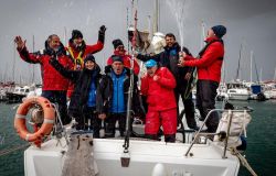 Civitavecchia, dopo 220 miglia conclusa la RIVAX Tutti, prosegue la sfida della ROMAX con i Mini 6.50 che sfidano il Tirreno