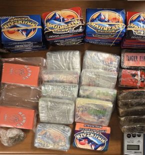 Roma, nascondeva 6 kg. di hashish in frigorifero, in manette pusher 34enne Roma, nascondeva 6 kg. di hashish in frigorifero, in manette pusher 34enne