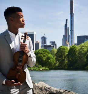 Roma, il 23 aprile debutta al teatro Argentina il violinista Randall Goosby, astro nascente del concertismo internazionale