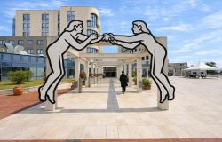 IFO unisce l'arte all'umanizzazione e prevenzione nella cura delle persone