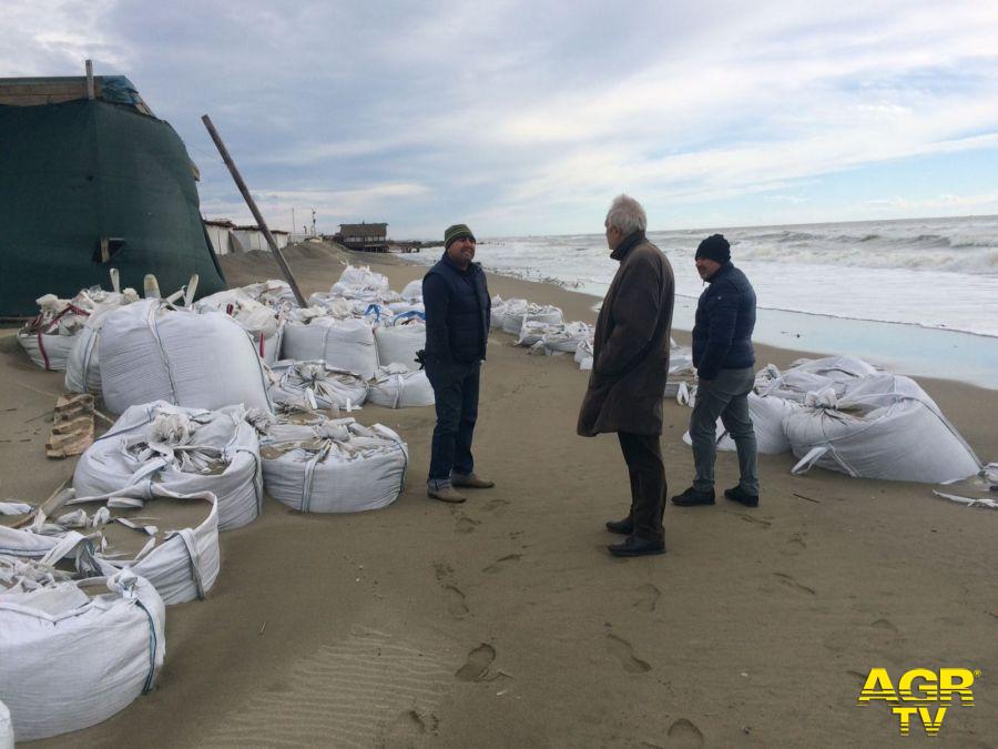 Erosione, solo la Regione può fermare il mare