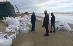 Erosione, solo la Regione può fermare il mare