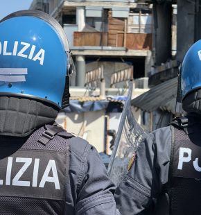 Roma, Quarticciolo passato al setaccio, 8 arresti, 5 stranieri all'Ufficio Immigrazione, 1 denuncia
