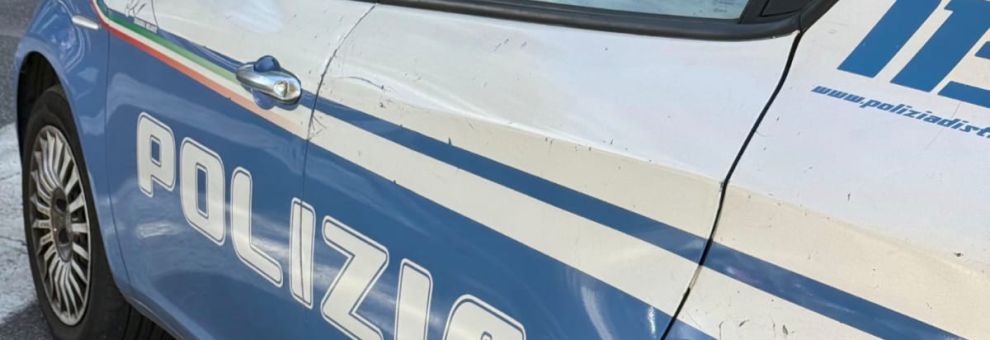 Roma, sorpreso da due agenti che rientravano a casa dal servizio, arrestato in flagranza ladro su auto in sosta