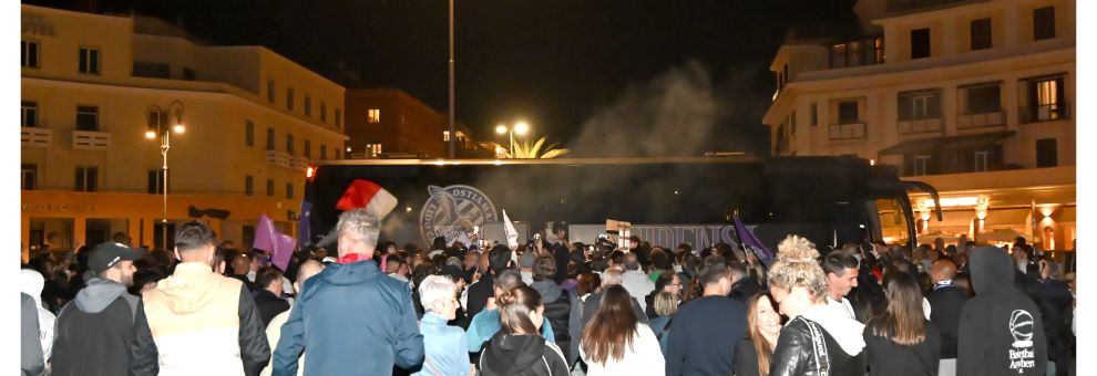 Ostia Mare, festeggiamenti al pontile fino a tarda ora per la promozione in serie C