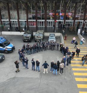 Roma Termini, controlli negli esercizi commerciali, sequestrati oltre 160 kg. di alimenti