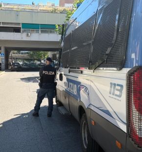 Roma Laurentino 38, sgomberato caseggiato occupato e restituito all'ATER